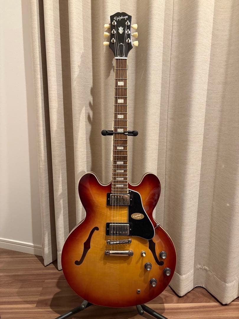 ギター Epiphone / Inspired by Gibson ES-335