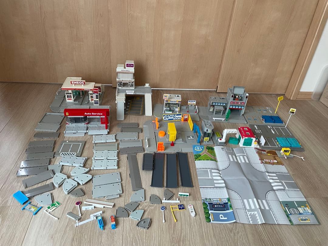 トミカタウン　まとめ売り　信号機　警察署　ENEOS イオンモール　消防署　他