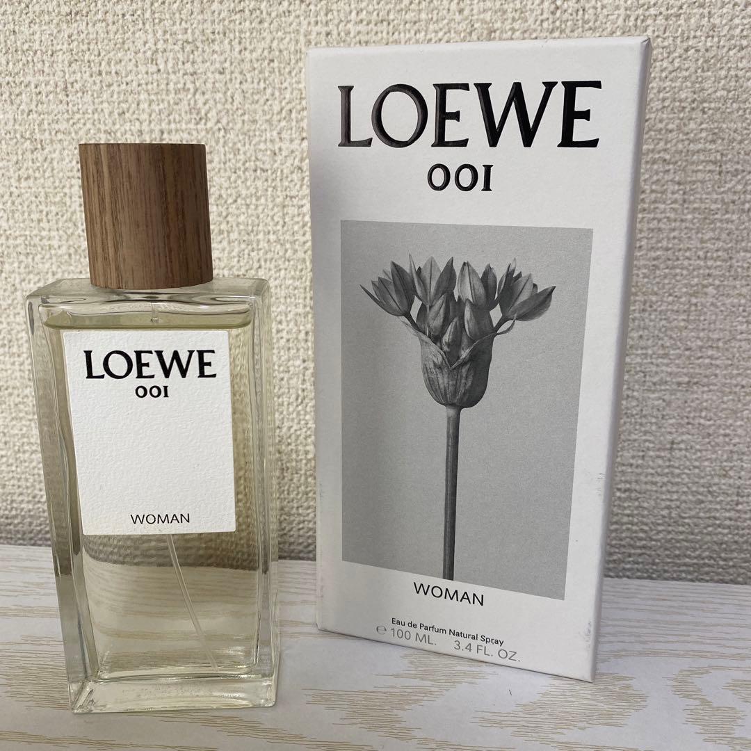 香水(女性用) LOEWE 001 WOMAN