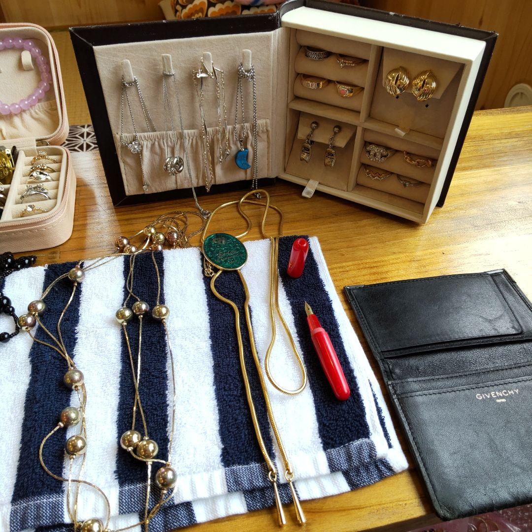 遺品整理　生前整理品　アクセサリーセット