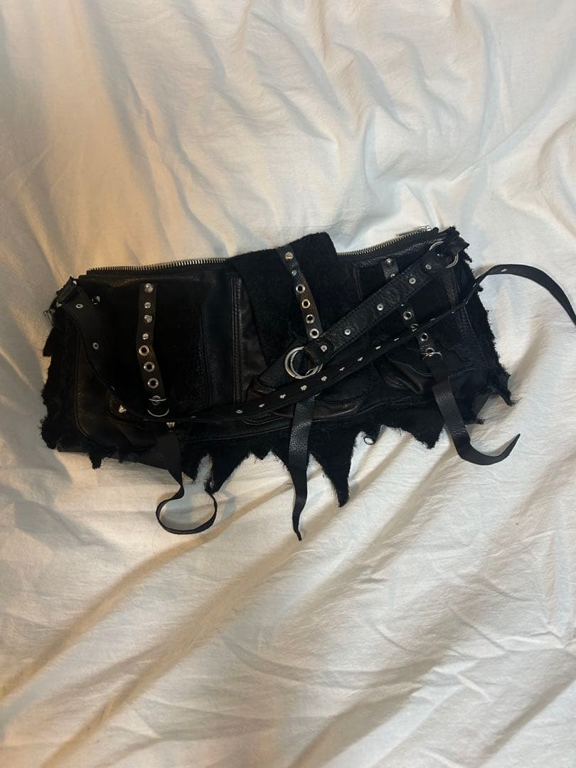 GINZI レザーショルダーバッグ