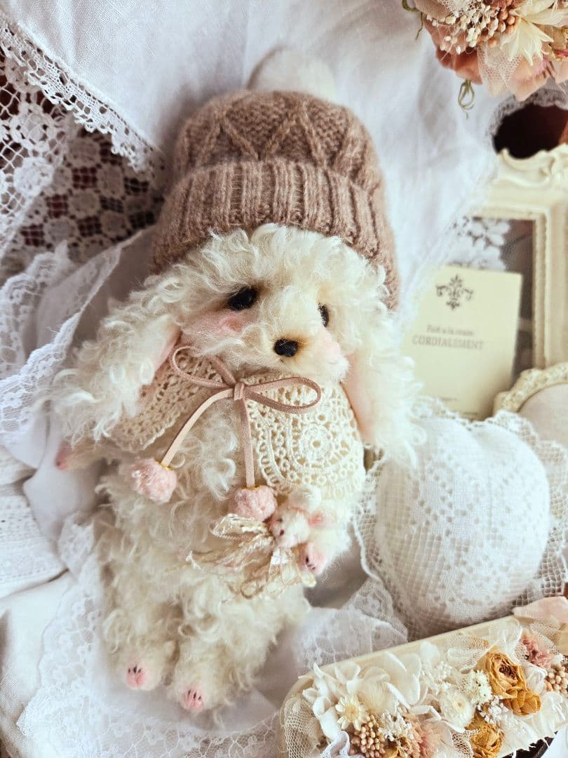 ミルク色のトイプードルちゃん毛糸のお帽子&ストールおめかしstyle テディベア