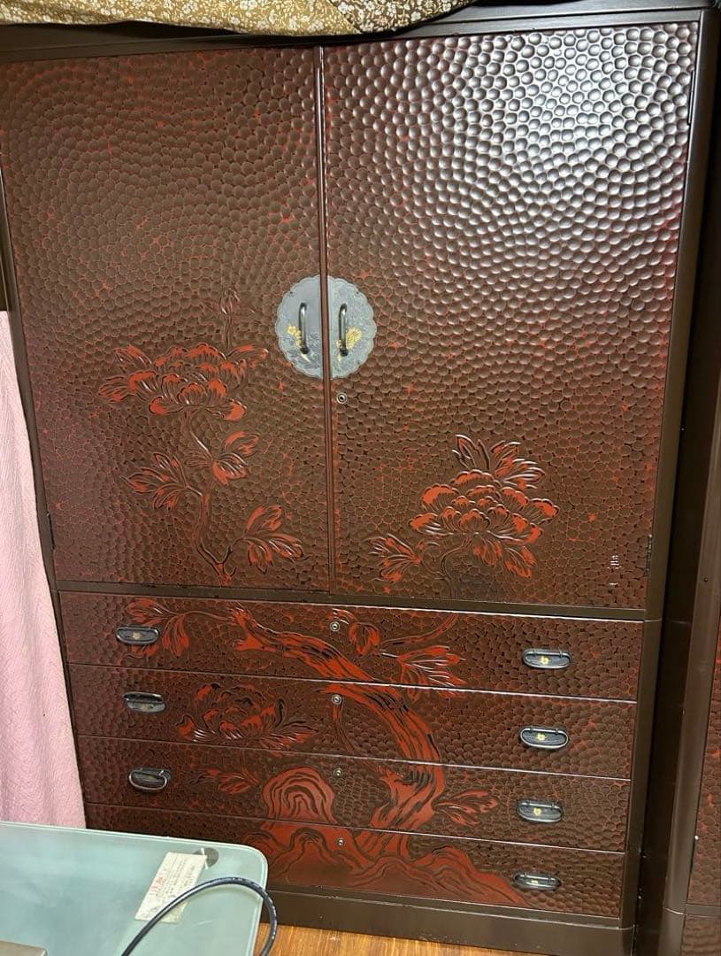 鎌倉彫　佐藤恵仙作　高級桐和箪笥4段引き出し 彫刻花模様