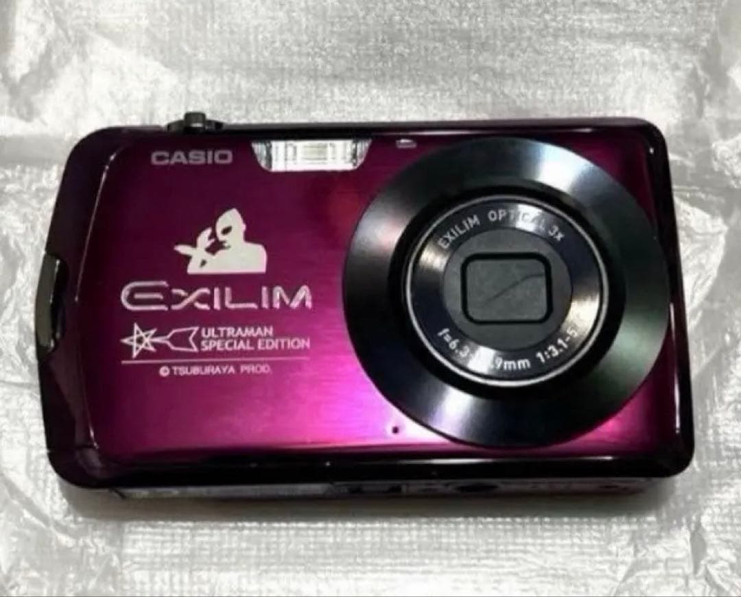未使用品600台限定品ウルトラマンCASIO EXILIMEX-Z330パープル