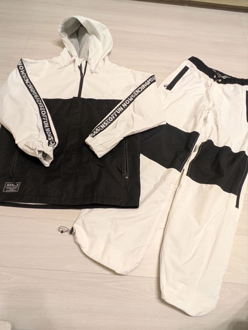 【SANDSとDCSHOECOUSA】スノーボードウェア上下 セット