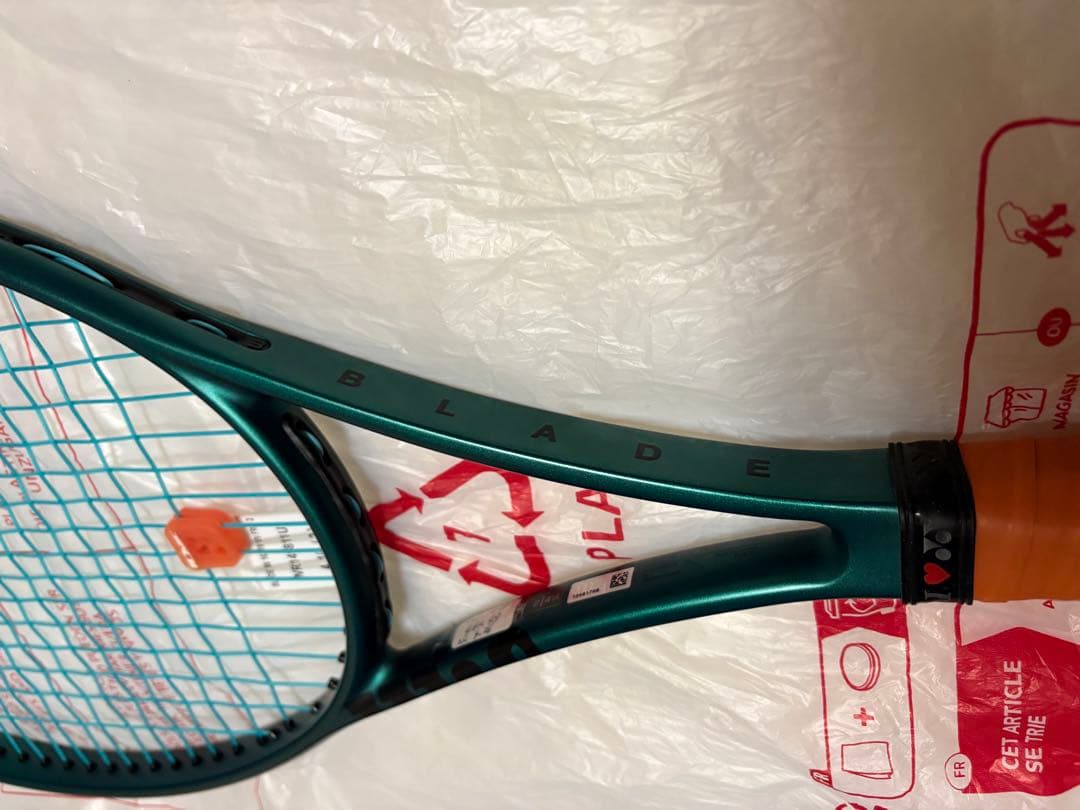 Wilson Blade V9 16x19 テニスラケット 美品