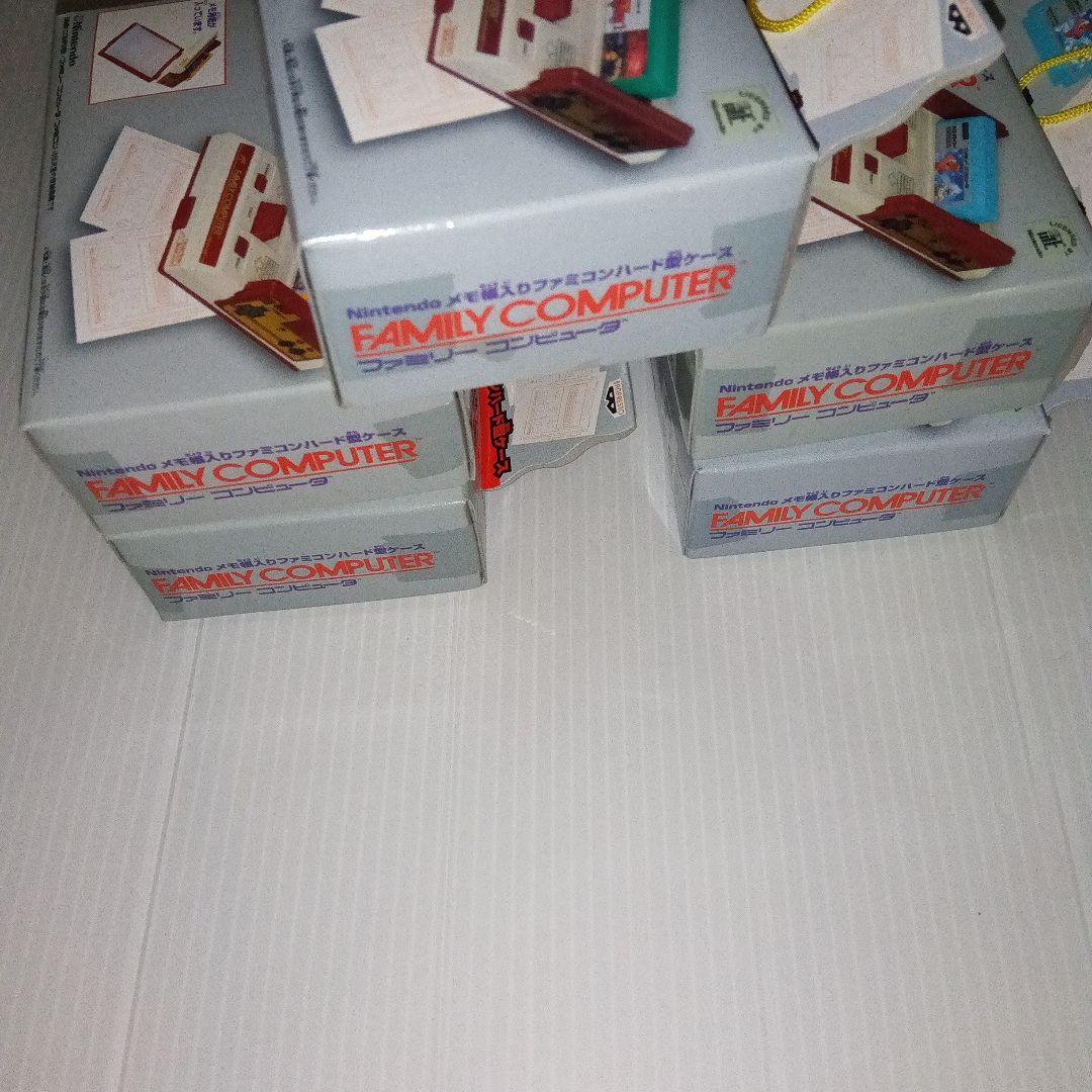 ニンテンドーメモ帳入りファミコンハード型ケース