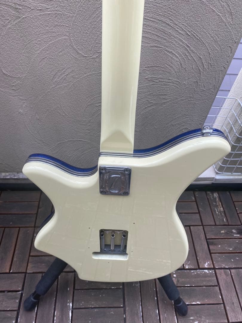 Italia Guitars Monza(ビザールギター)