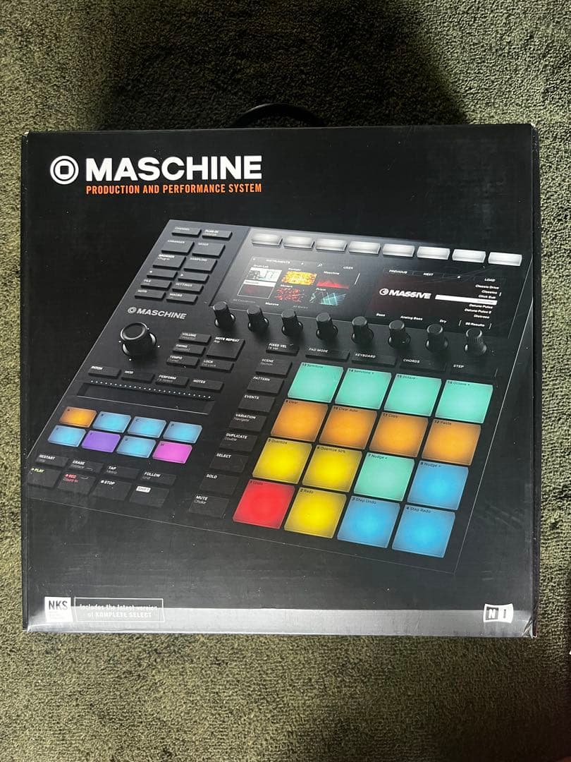 超美品MASCHINE MK3 ハードウェアシリアルID有り 検Roland