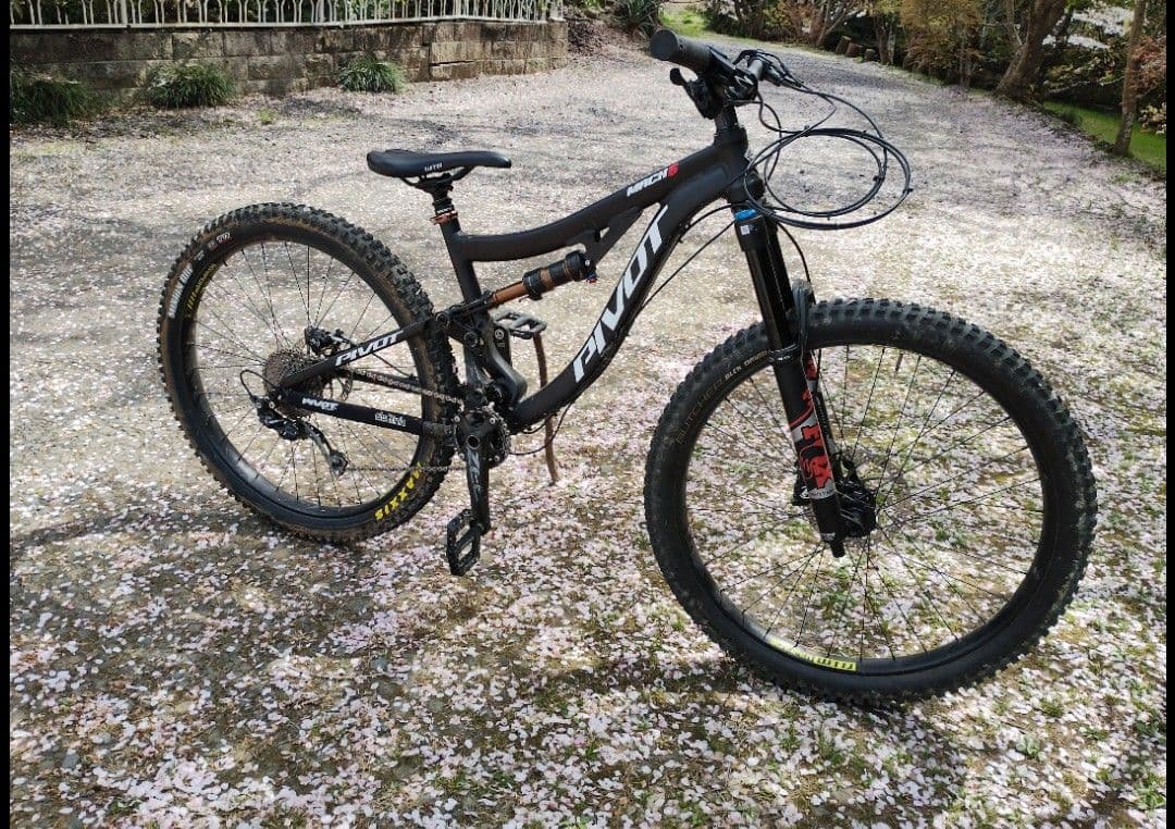 Pivot Mach 6 マウンテンバイク　フルサスペンション　値下げ交渉可能