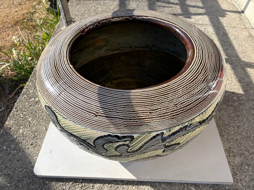 専用出品です。 大型火鉢　装飾的な模様の 陶器　昭和初期　昭和レトロ