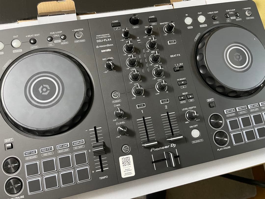 Pioneer DJ DDJ-FLX4 DJコントローラー（パイオニア）