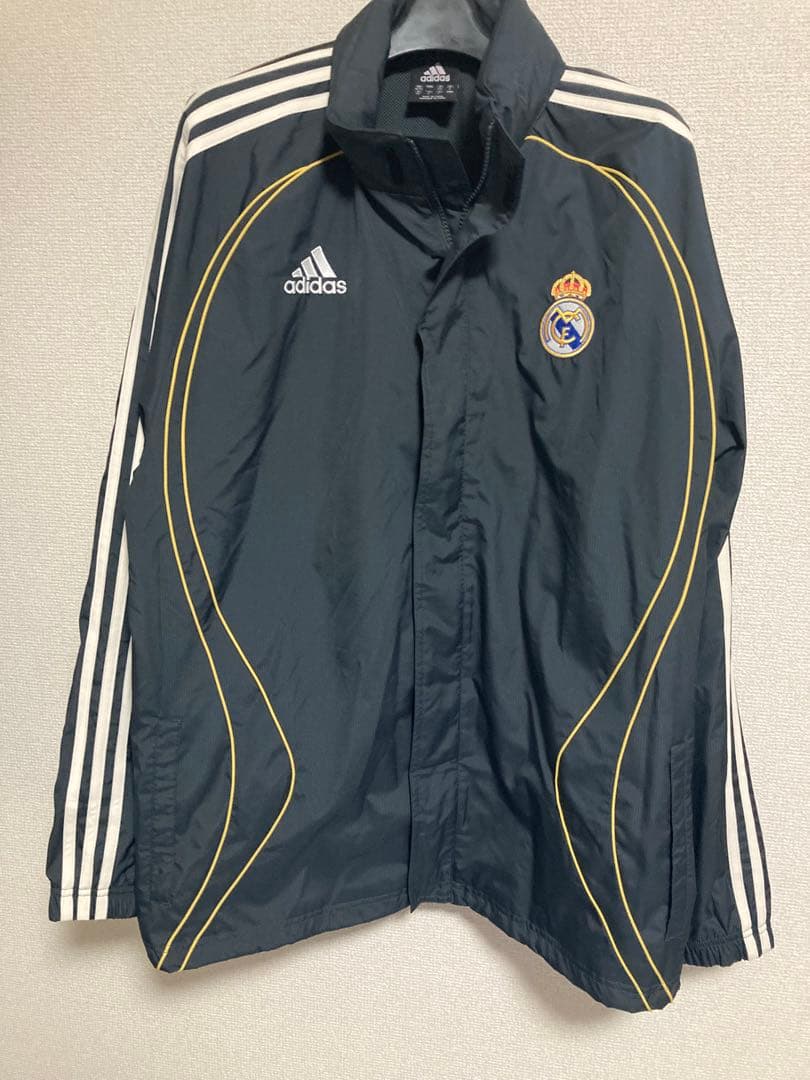 adidas レアルマドリード　ナイロンジャケット　Lサイズ 試着のみ