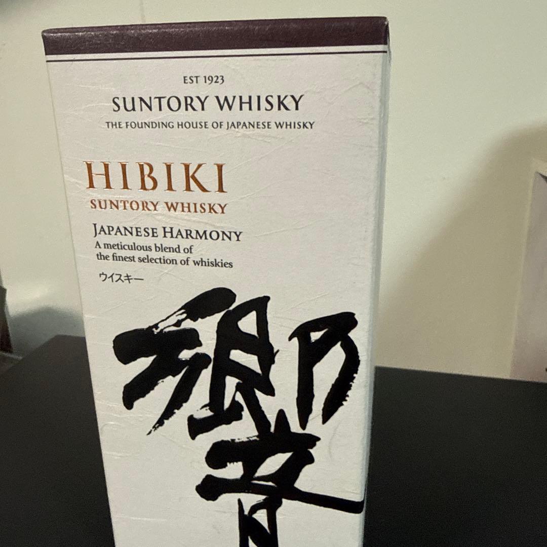 よ*ち様 SUNTORY 響 HIBIKI ウイスキー 未開封 700ml