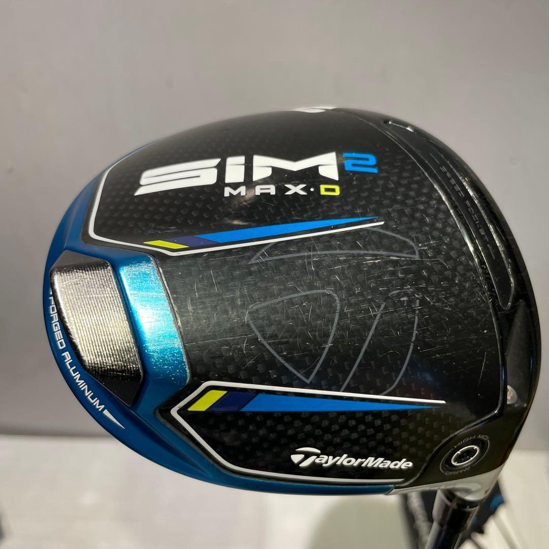 TaylorMade SIM2 MAX-D ドライバー　ゴルフクラブ　スポーツ