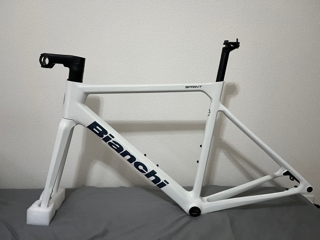 2024 ビアンキ スプリント 55サイズ カーボンフレームセット
