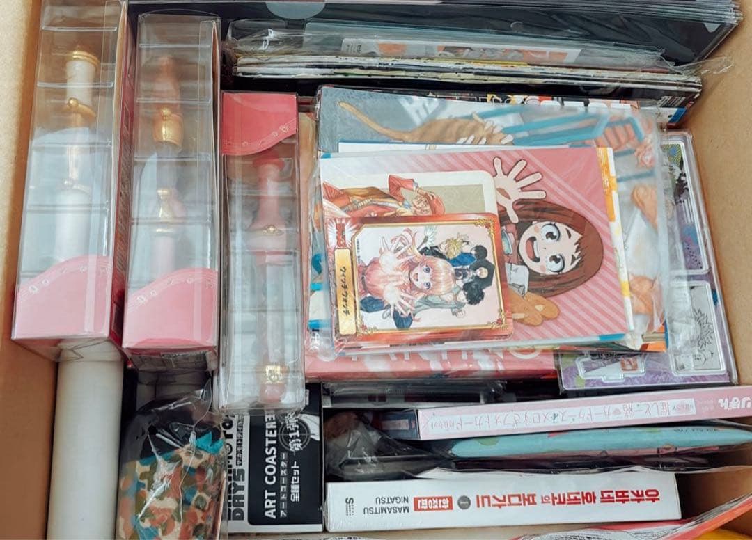 アニメ　漫画グッズ　缶バッジ　紙類　付録類　まとめ売り