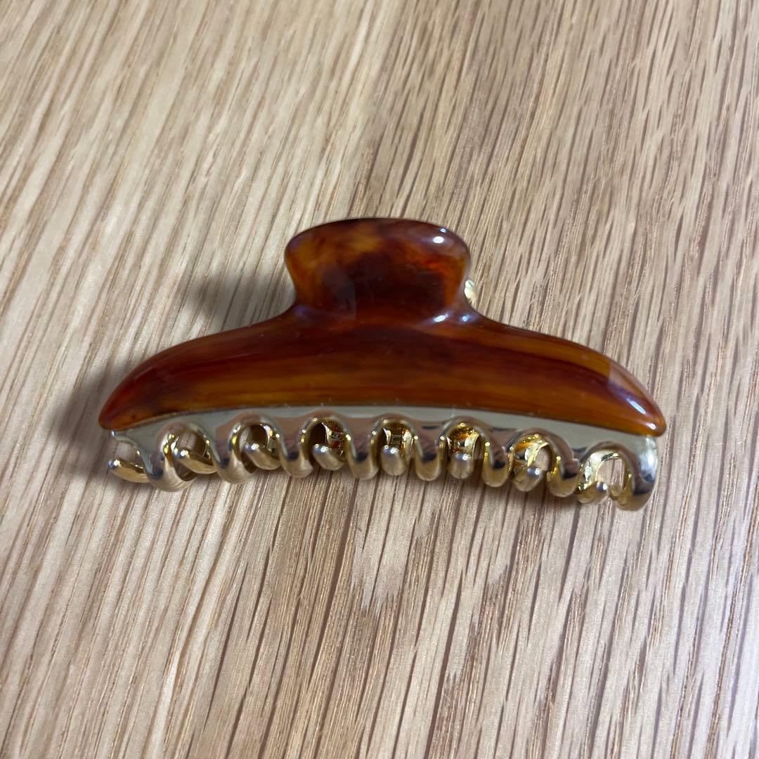 Accra ブラウン ヘアクリップ