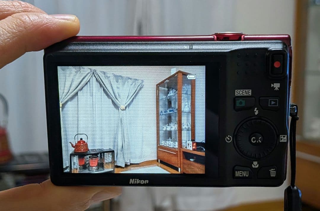 Nikon COOLPIX S6200 ブリリアンレッド