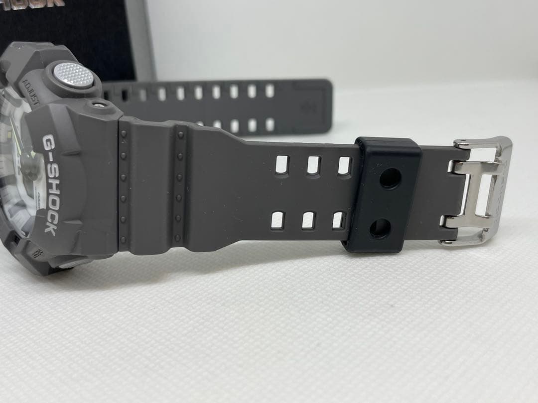 CASIO G-SHOCK GA-700HD 腕時計 グレー　すみれさん専用