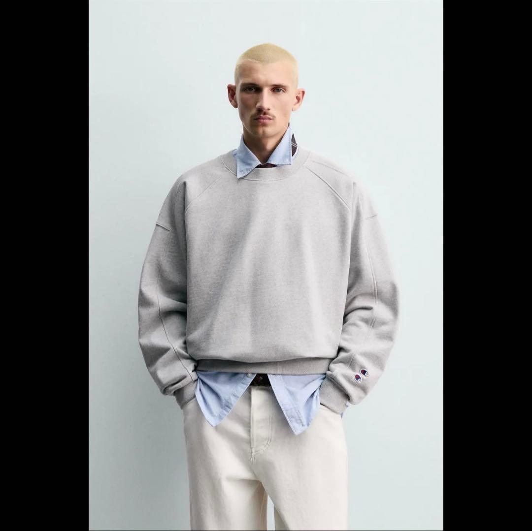 【完売品未使用品】 CHAMPION ZARAパッチクルーネックスウェットシャツ