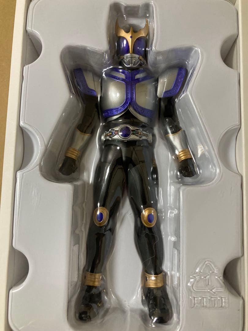 S.H.フィギュアーツ 真骨彫製法 仮面ライダークウガ タイタンフォーム