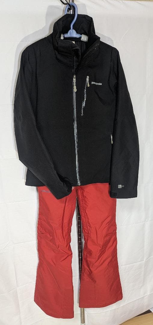 ①Patagonia W/Mスキーウエア　上(S)/下(XS) セット 美品！