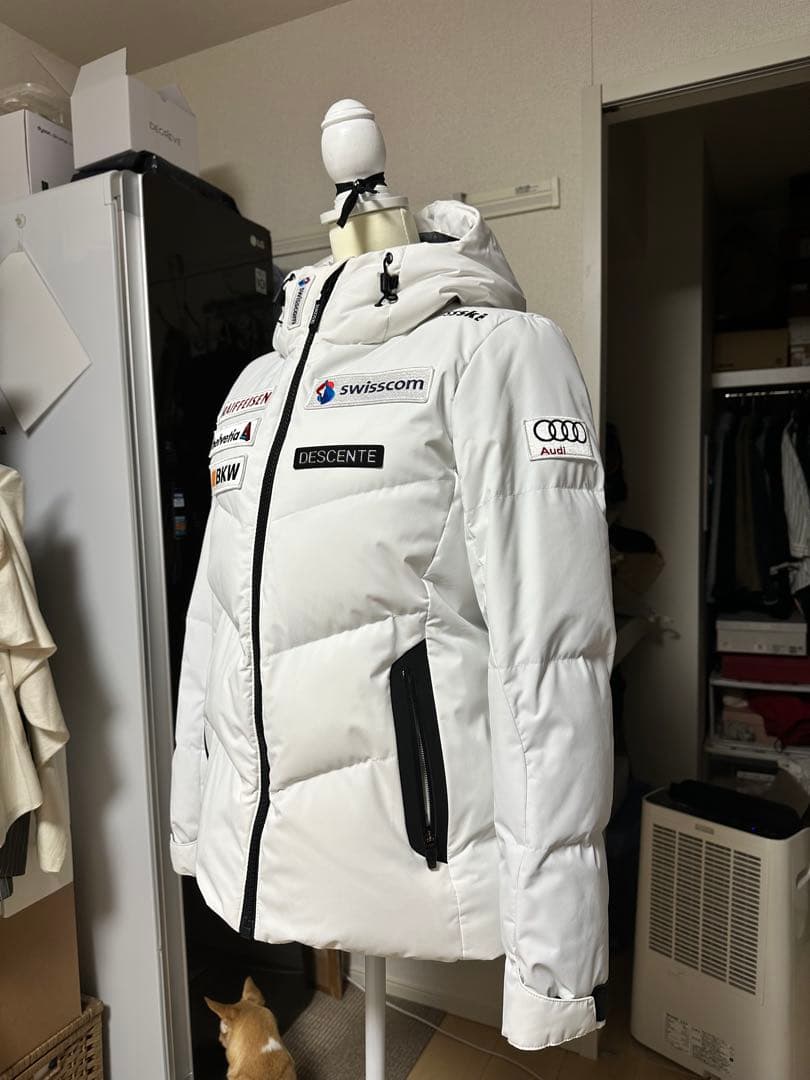 正美品DESCENTE ホワイト スキーウェアダウン