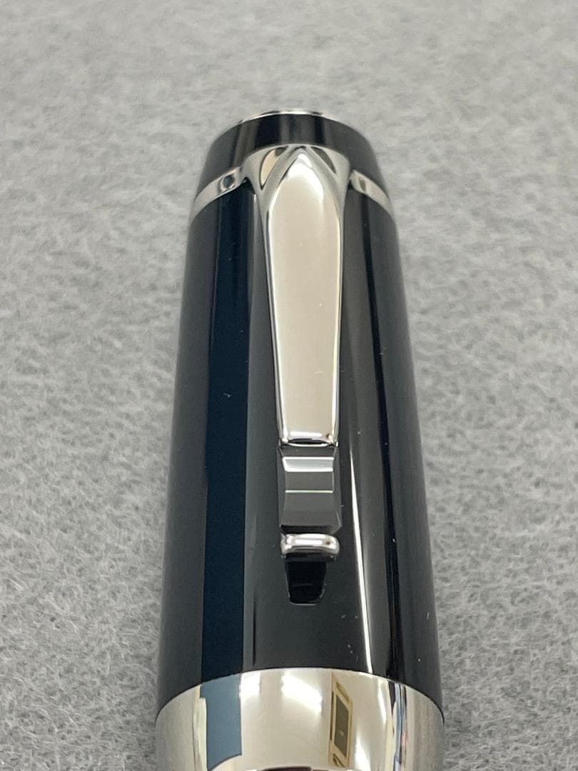 【未使用】MONTBLANCモンブラン 万年筆 ボエム M ノワール　オニキス