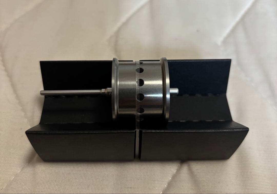 アベイル　マイクロキャストスプール　23CNQ16R ガンメタ　カルコンbfs