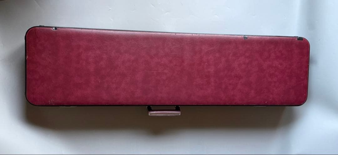 三味線　中竿　皮破れ無し　撥・ハードケースなど付属品多数