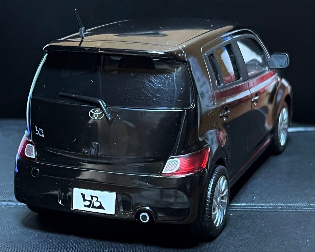 1/24 カラーサンプル トヨタ bB ２代目 X07 ブラックマイカメタリック
