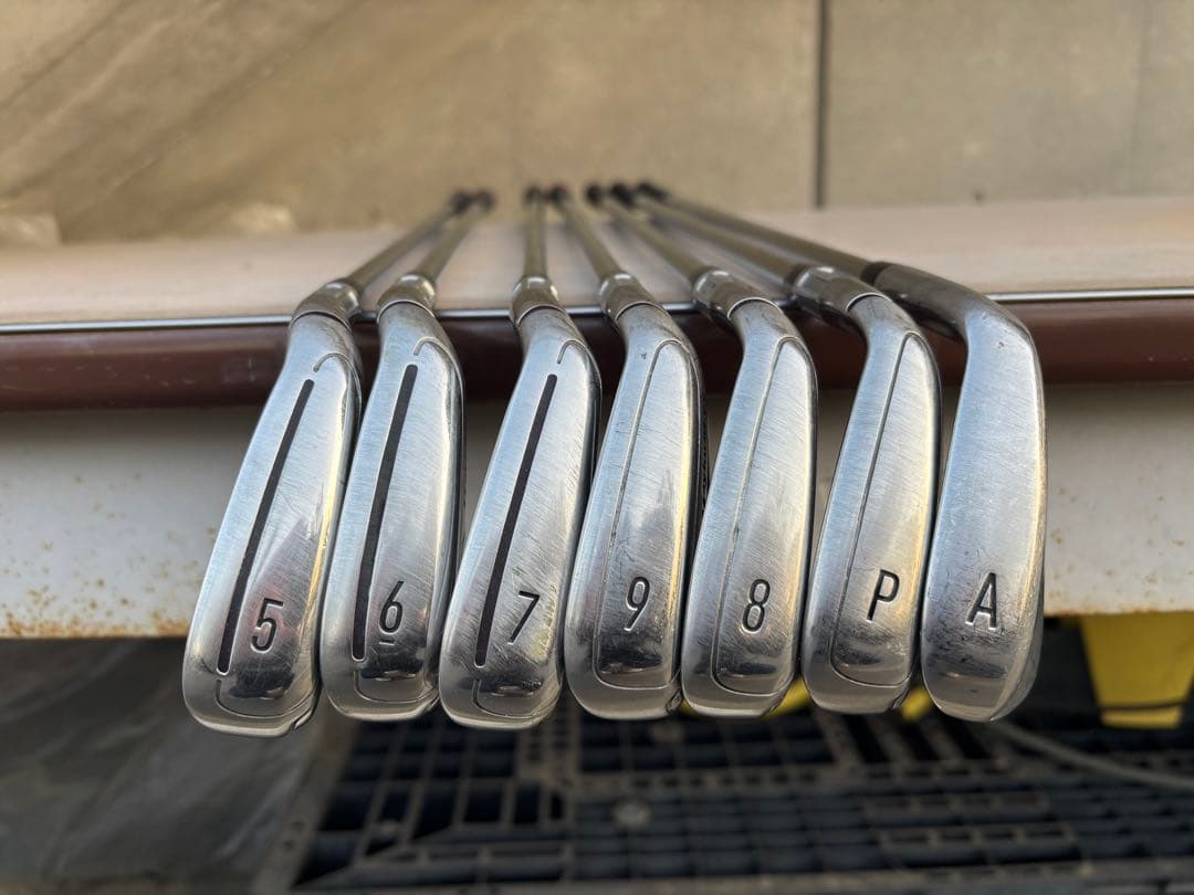 テーラーメイド M6 アイアン 7本セット USモデル KBS 85 R