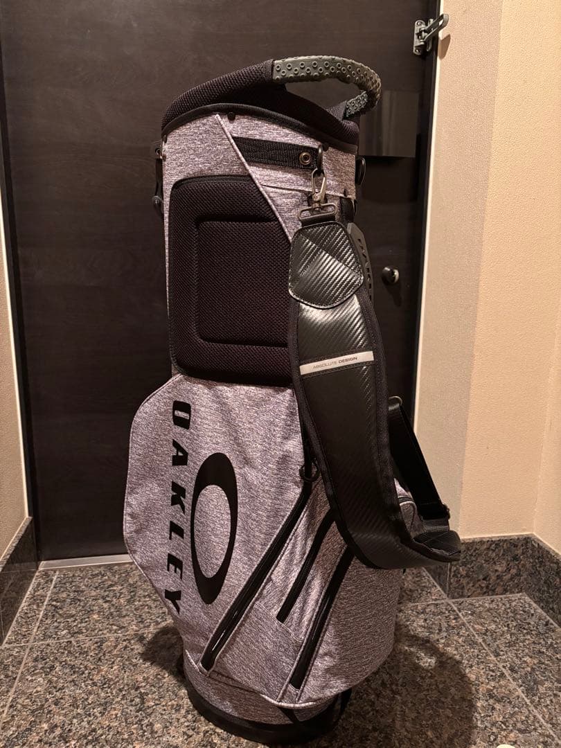 お*魚様 オークリー　スタンド式キャディバッグ 9.5型2.6kg