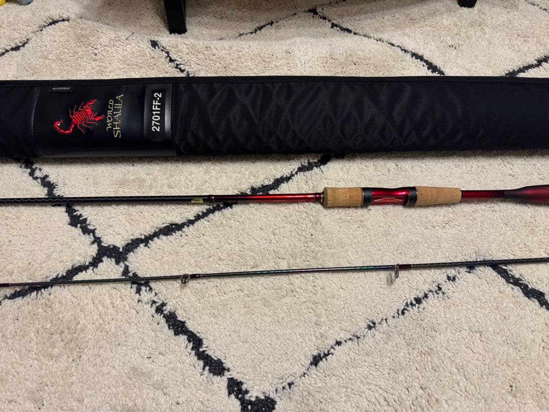 SHIMANO ワールドシャウラ 2701ff