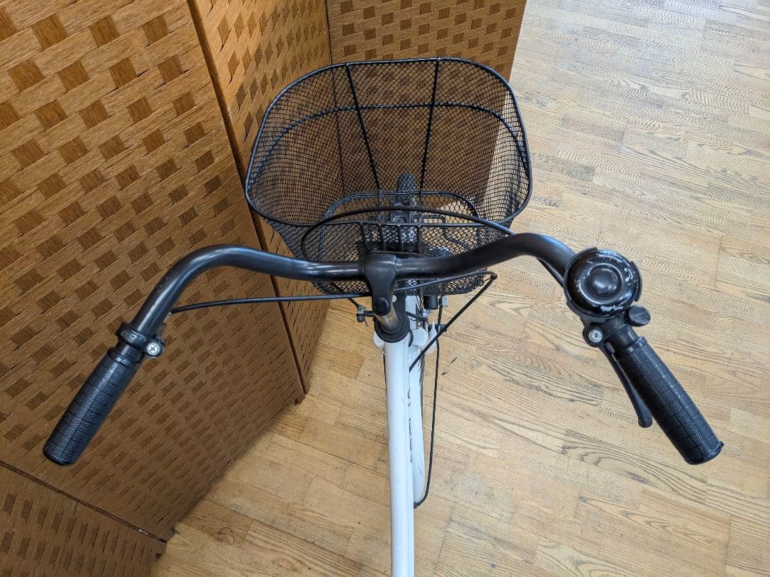 U040 普通自転車　26インチ　ホワイト　シンプルタイプ