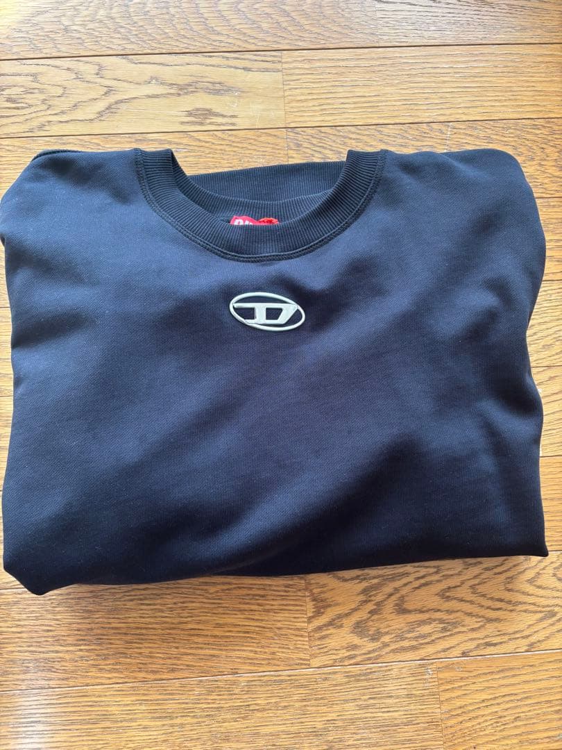 DIESEL 黒 ロンT Lサイズタグ付き