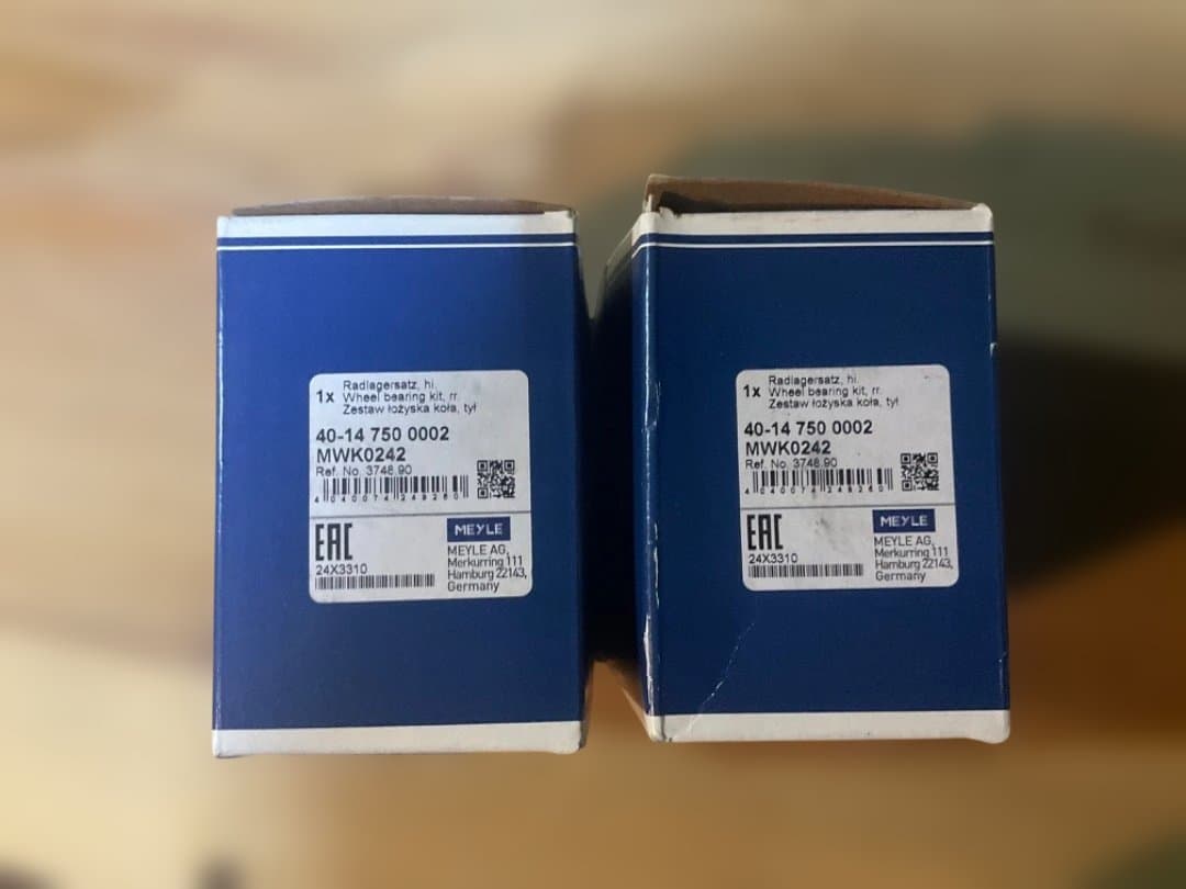 プジョー　208 　リアハブベアリング ２個