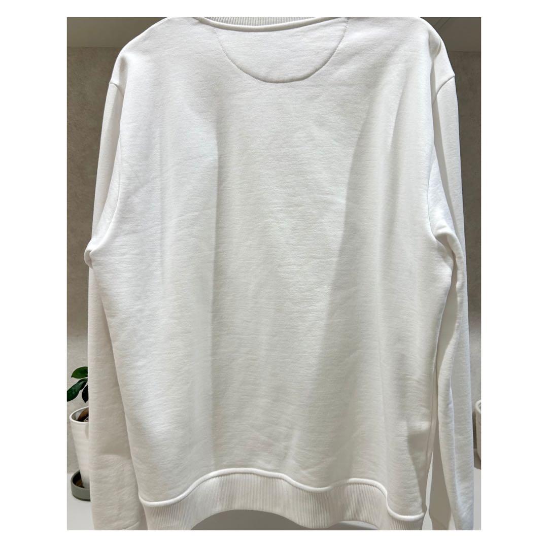 FENDI フェンディ　メンズトレーナー　立体刺繍デザイン