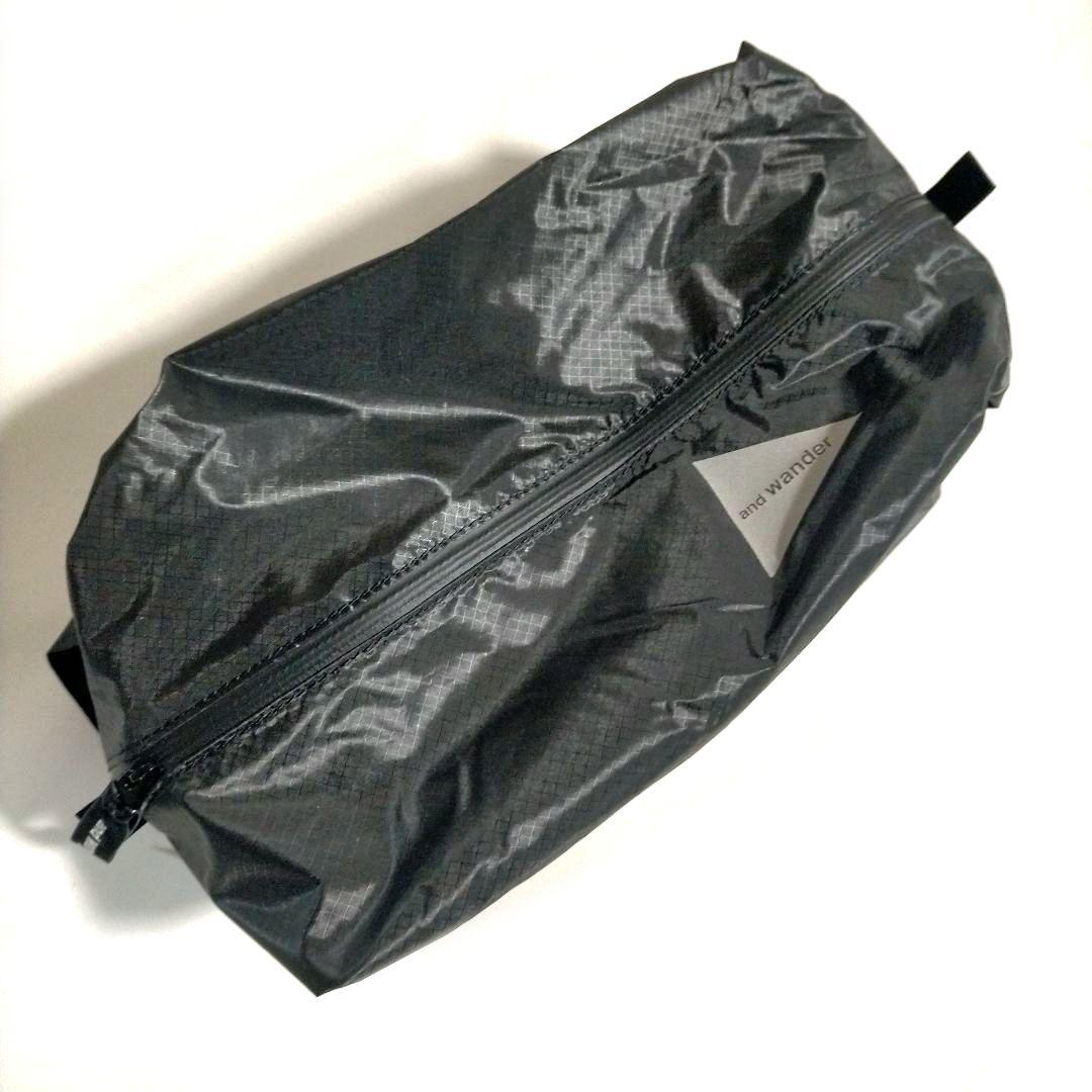 激レア and wander 超軽量 小物 収納 ポーチ アクセサリーバッグ