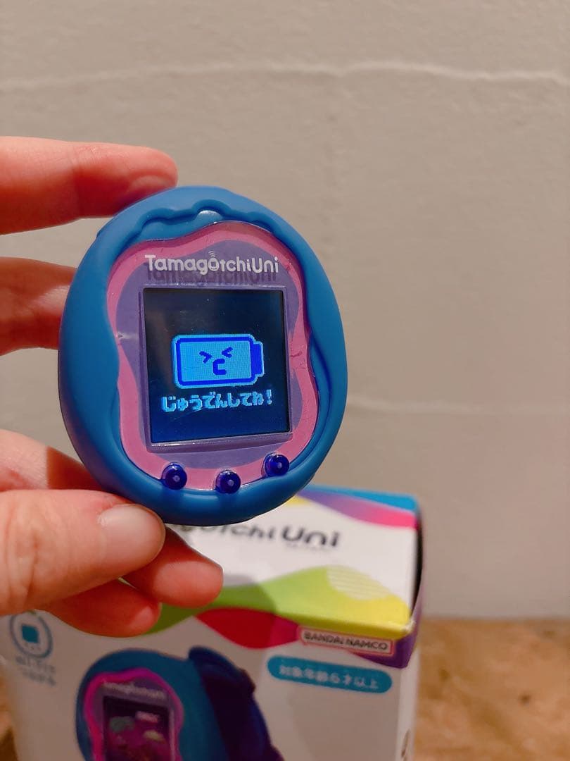 本日限り★Tamagotchi Uni blue たまごっち ユニ バンド付き