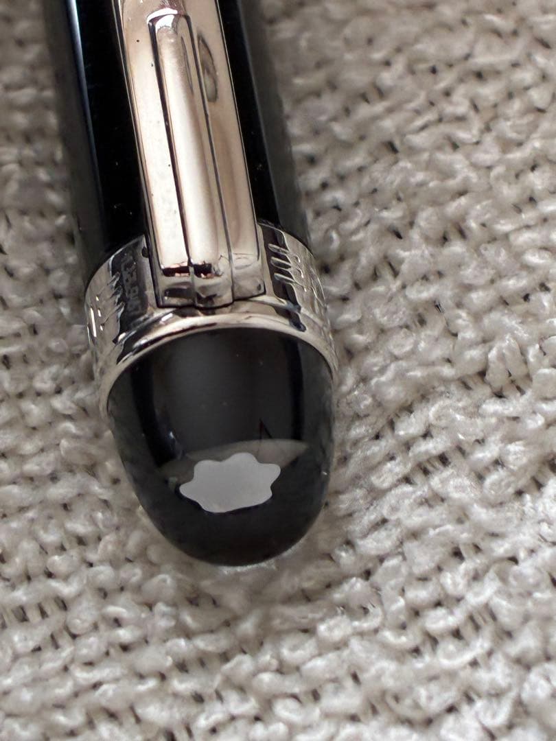 チ*ー様 ◾️モンブラン◾️スターウォーカー ボールペン◾️ミッドナイトブラック