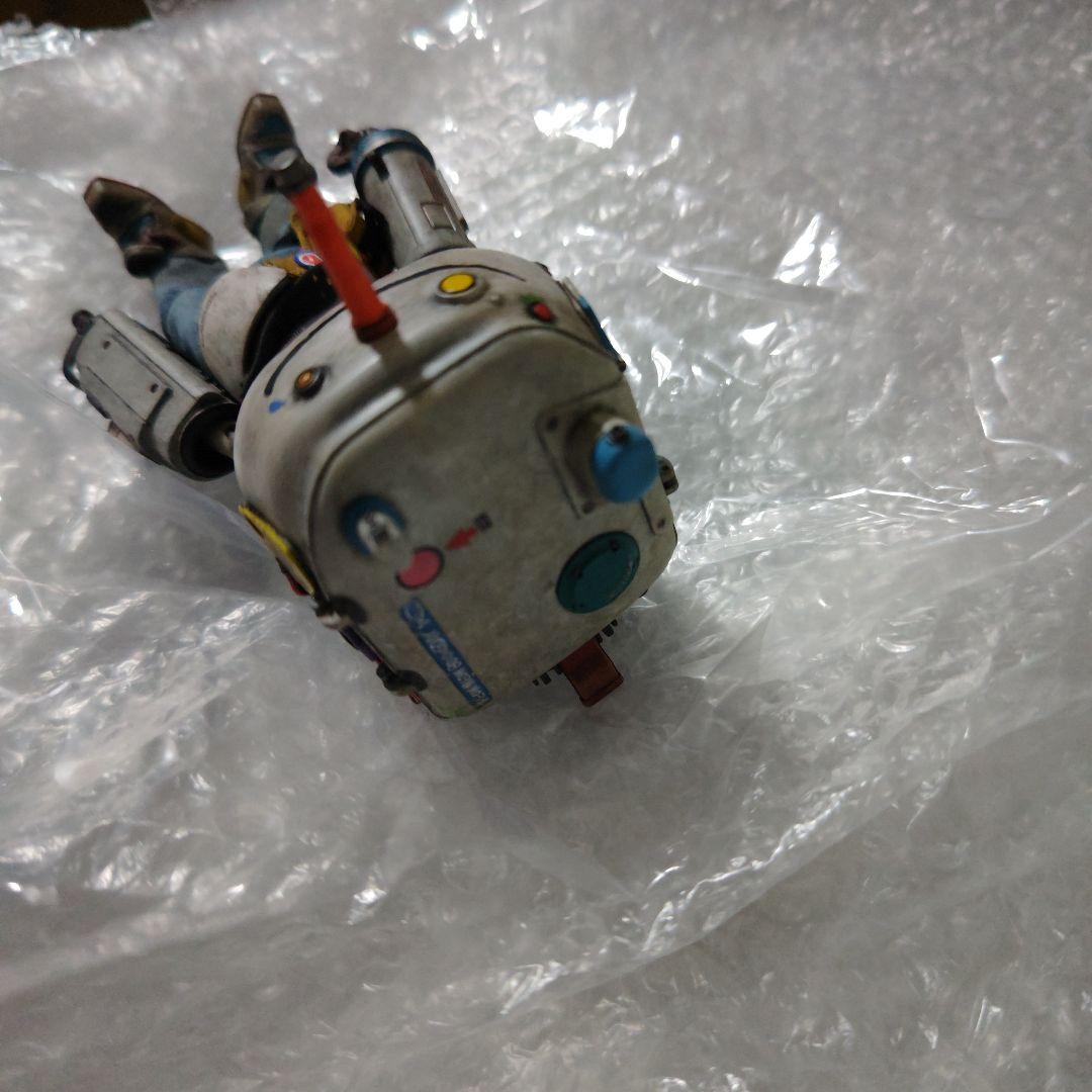 DAMTOYS　ジャンプスノーマン　フィギュア