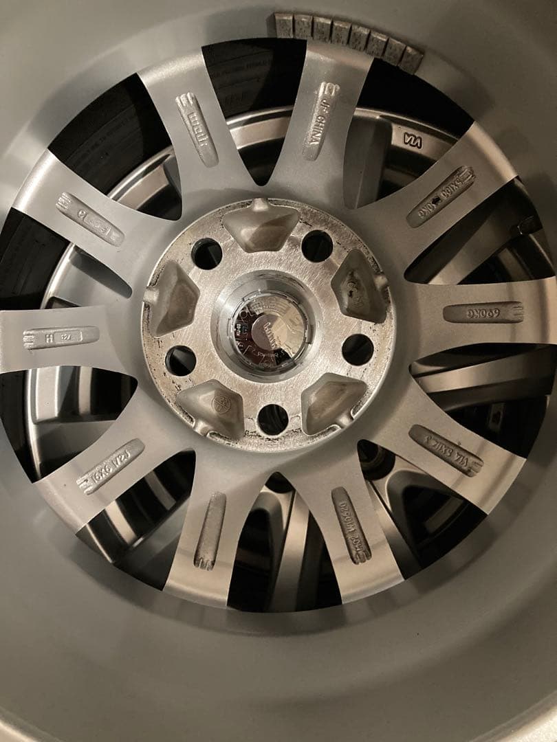 スタッドレスタイヤ　GOOD YEAR 205／60R16 92Q 16インチ