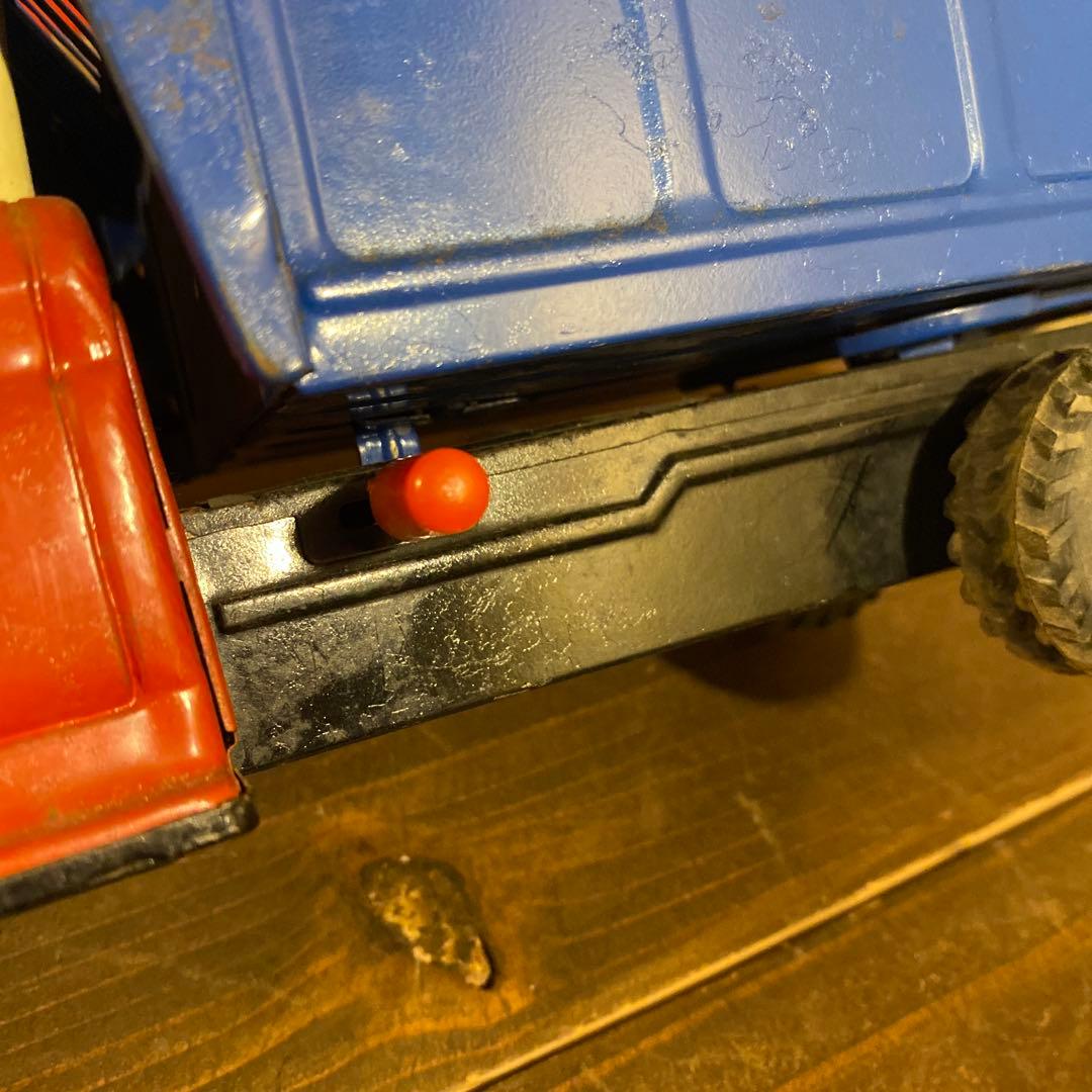 アサヒ玩具　シボレー　ヘビーダンプトラックのブリキおもちゃ