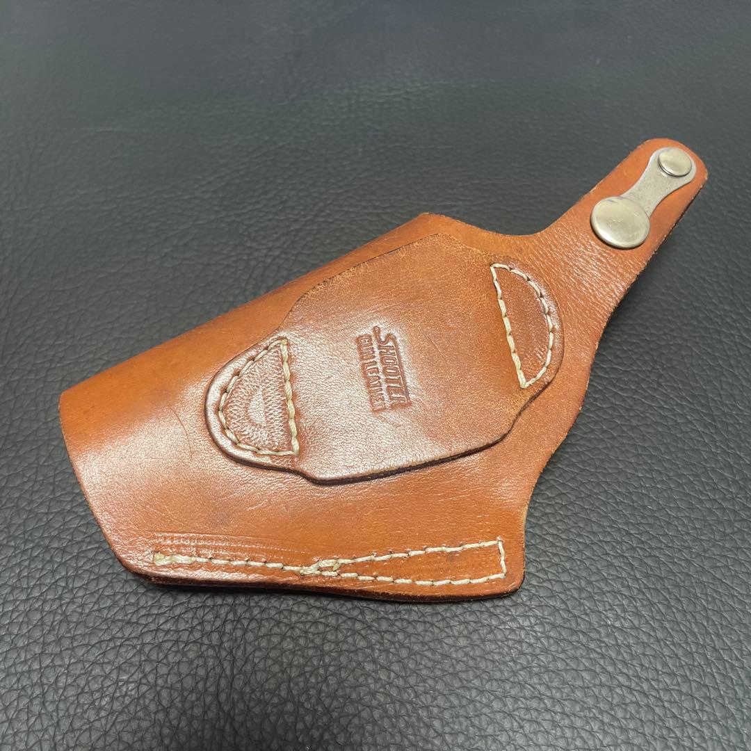 ブラウンレザー ホルスター スナップ付き