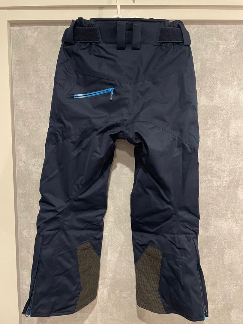 ★お値下げ中★ミズノ スキーウェアパンツ XS 新品未使用 発熱防水