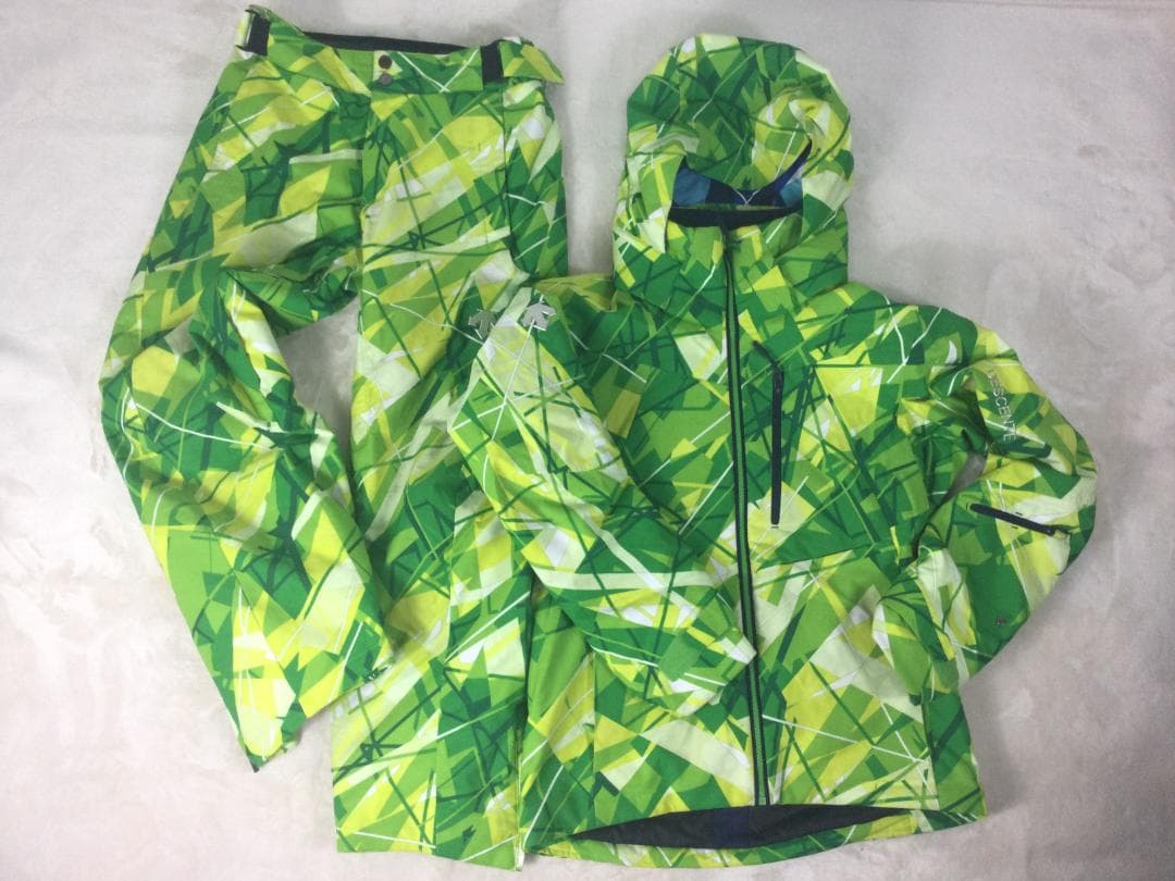 希少☆デモ選手モデル DESCENTE CMP-7104   スキーウェア 上下