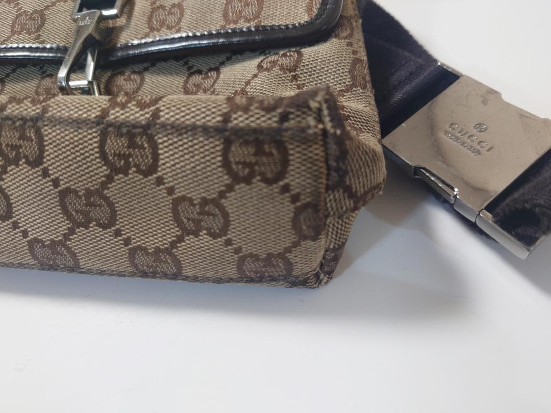 GUCCI GGロゴ ウエストバッグ ポーチ T25042302