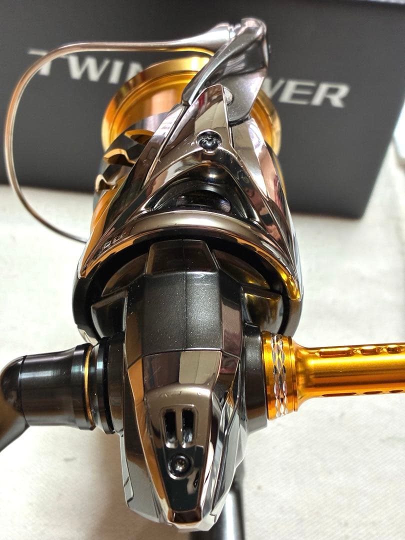 【機関良好】シマノ リール20ツインパワー2500S【カスタム品】